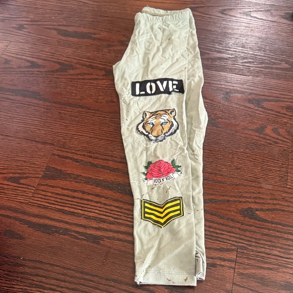 Flowers by Zoe Beige Leggings with Graphic Designs - Picture 1 of 4